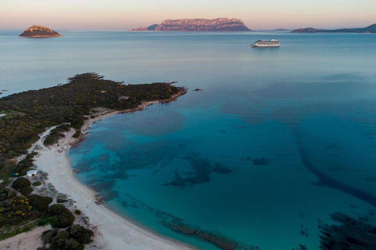 Spiaggia Bianca Pedra Rosa - Your House In Sardinia Golfo Aranci Buitenkant foto